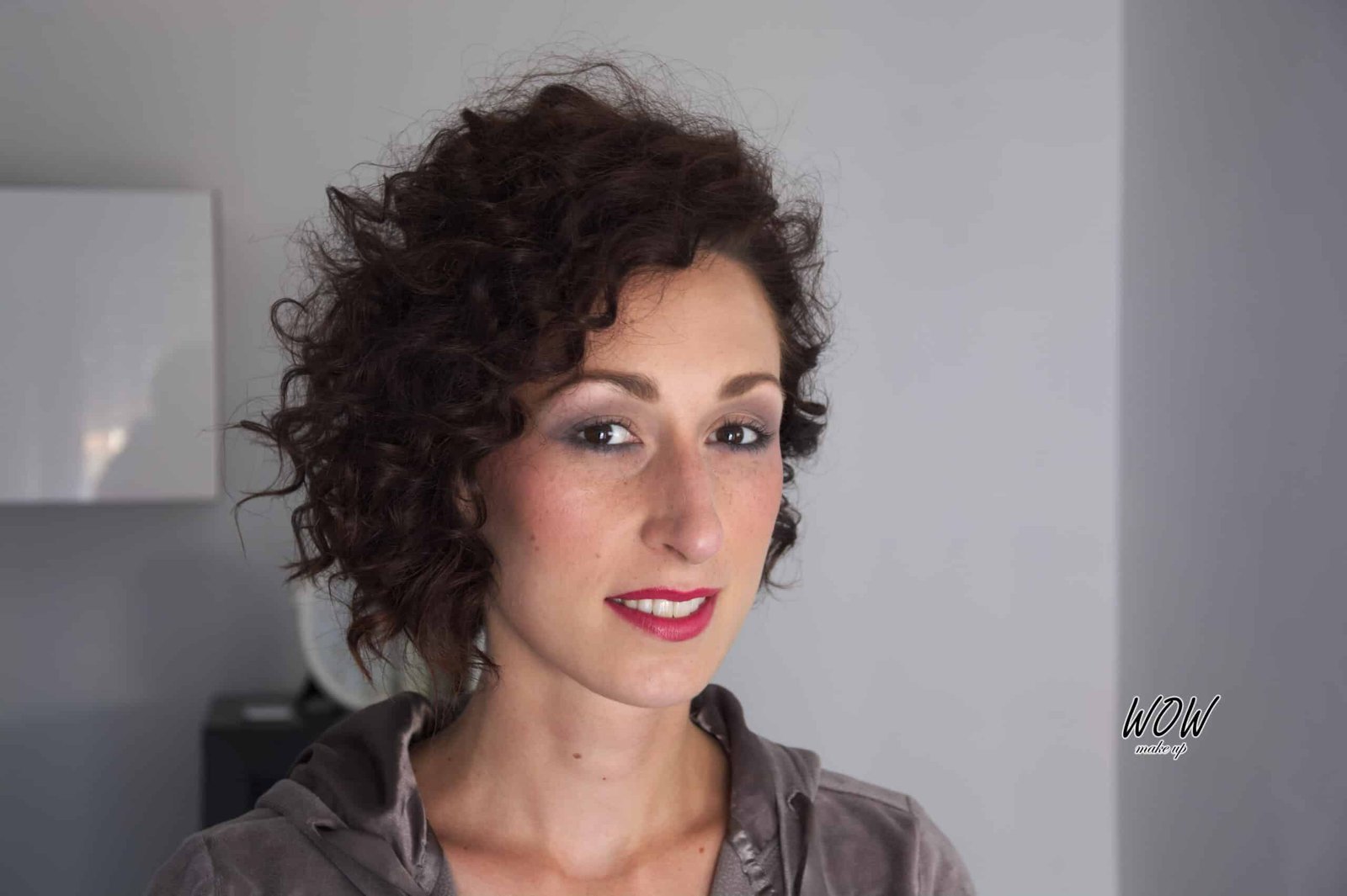 Postojano vjenčano šminkanje — bridal makeup koji traje cijeli dan